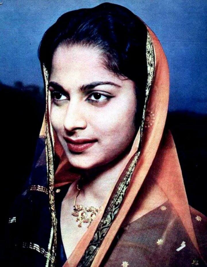 Waheeda Rehman in a 1959 issue of Filmfare magazine.