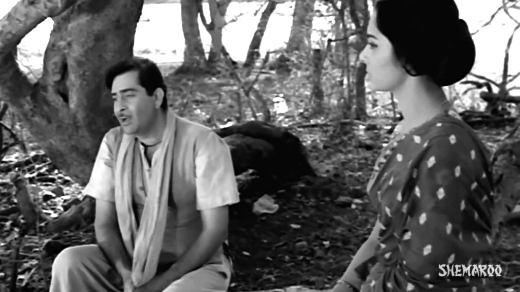 Raj Kapoor and Waheeda Rehman in Teesri Kasam