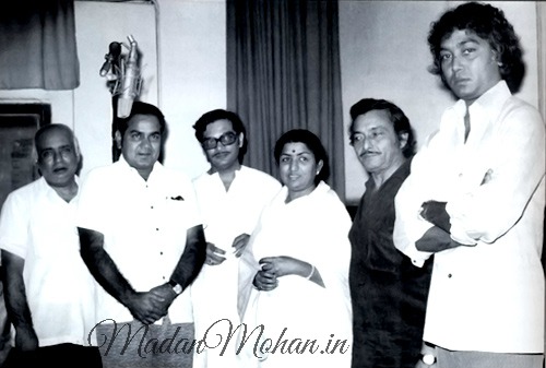 Gulzar, Lata Mangeshkar, Madan Mohan, Bhupinder Singh at recording of Mausam