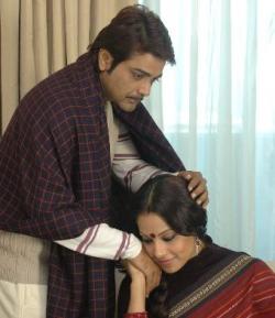 Shob Charitra Kalponik Prosenjit and Bipasha