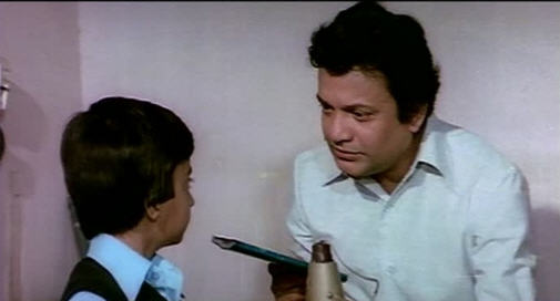 Uttam Kumar and Master Raju in Kitab