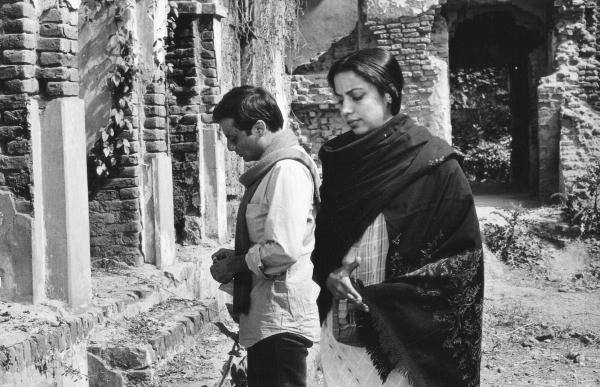 Shabana Azmi in Khandhar