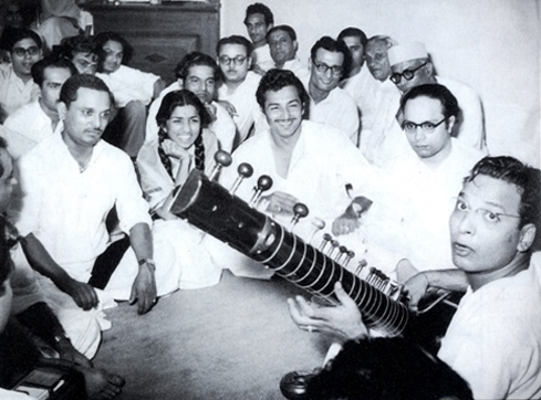  Ustad Vilayat Khan 
