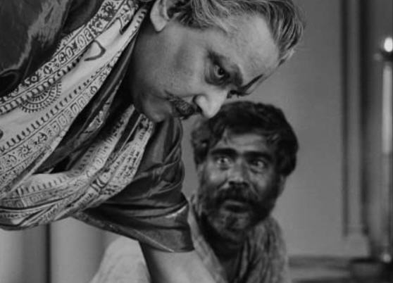 Chhabi Biswas in Devi