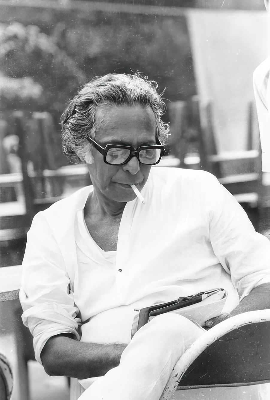 Mrinal Sen working on a script