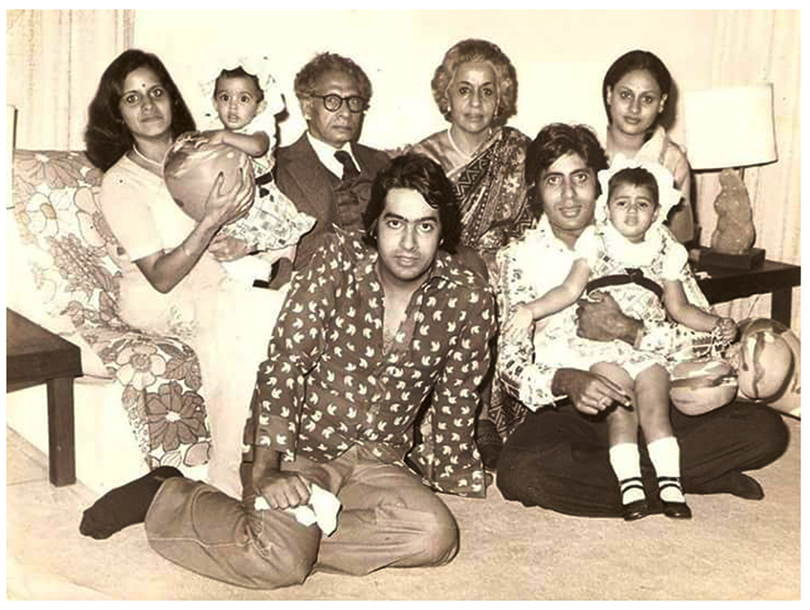 Dr Harivanshrai Bachchan and Teji Bachchan with their sons Amitabh and Ajitabh, their daughters-in-law Jaya and Romola and grandchildren in 1976
