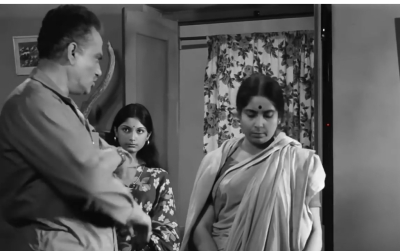 Sonali Gupta and Kali Banerjee in Harmonium