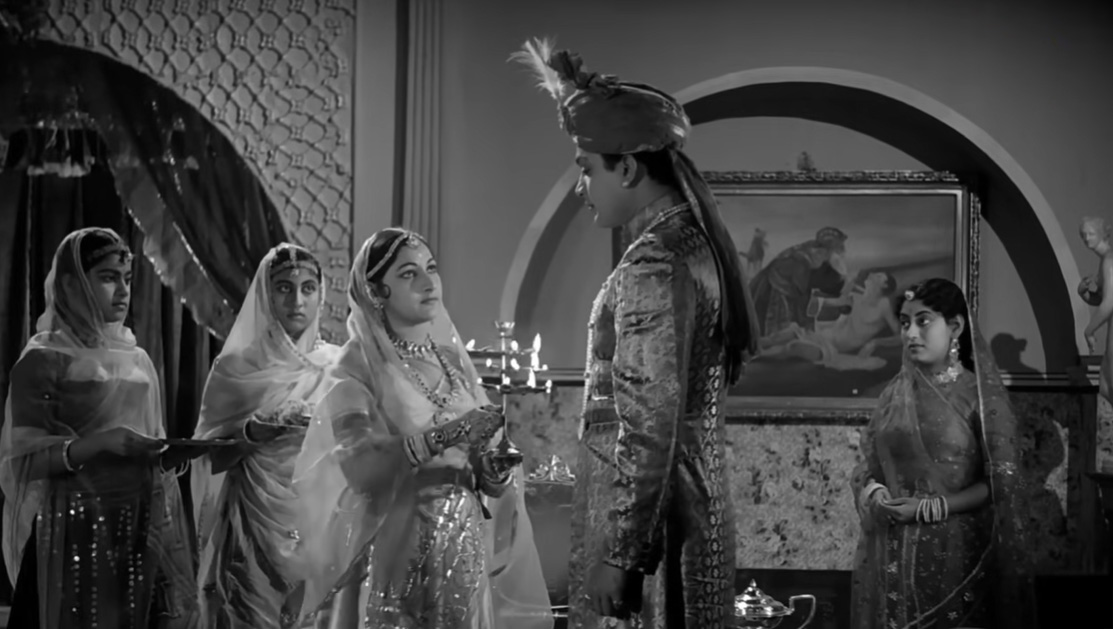 Uttam Kumar and Arundhati Devi in Jhinder Bandi film