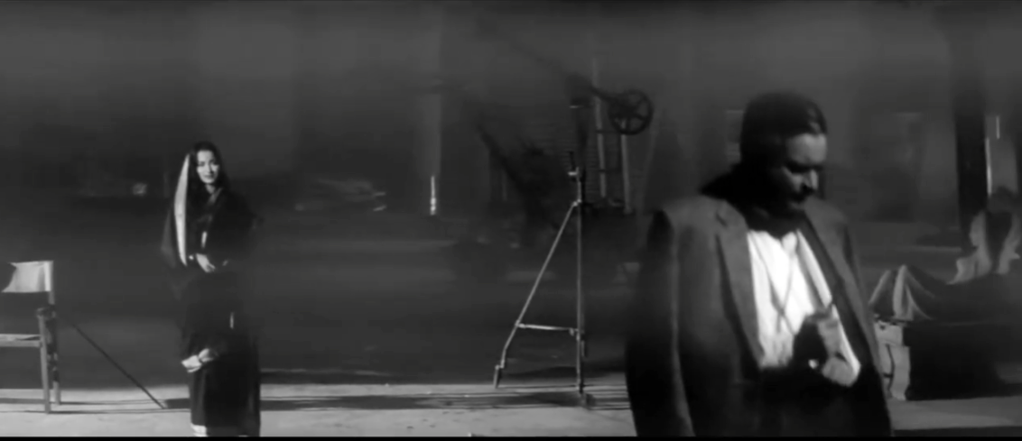 Guru Dutt and Waheeda Rehman in Kaagaz Ke Phool Waqt ne kiya