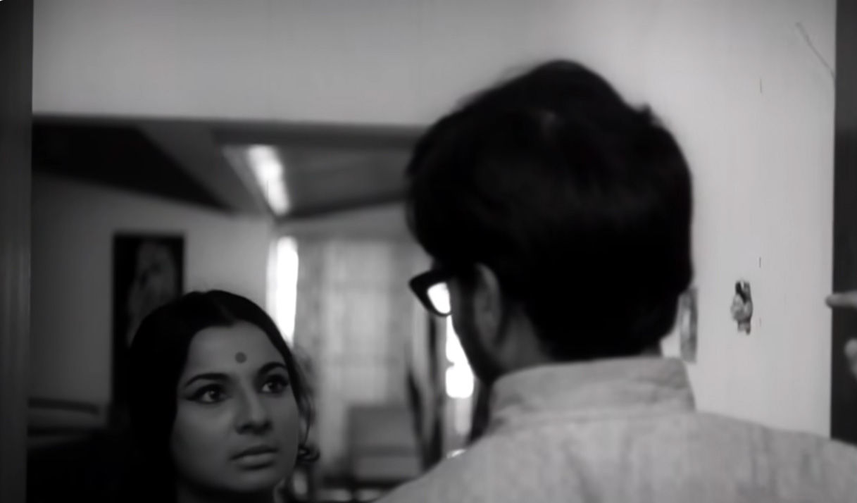 Dinesh Thakur Tanuja in Anubhav-2