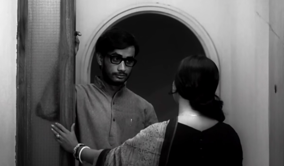 Dinesh Thakur Tanuja in Anubhav