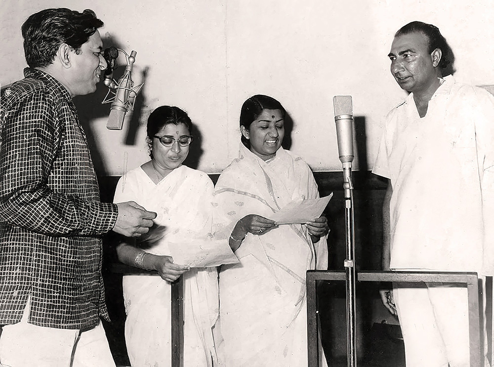 Ravi, Usha and Lata and Sahir