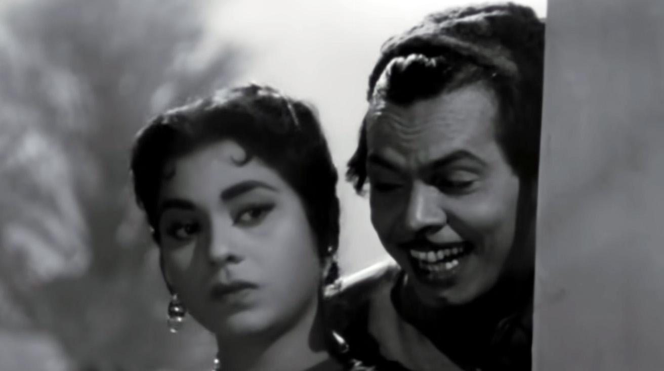 "Tu dono roti kha lena, main tujhe dekh kar hi khush ho jaunga." 