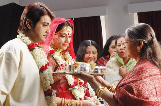 Shob Choritro Kalponik