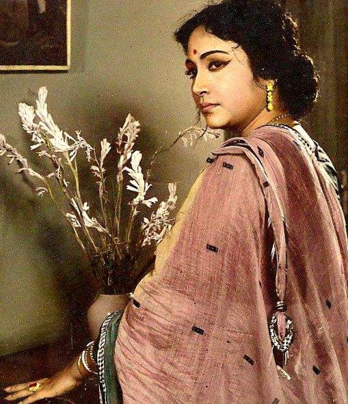 Geeta Dutt in Badhu Baran