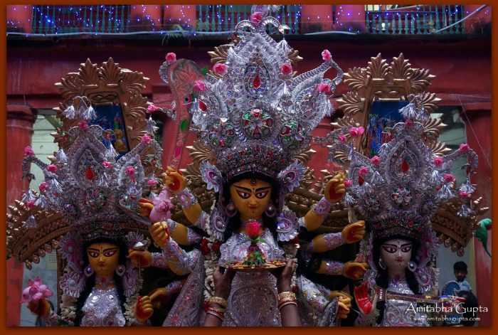 BONEDI BARIR DURGA PUJO-- BALARAM DEY STREET KOLKATA Girish Park