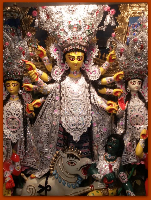 BONEDI BARIR DURGA PUJO-- BALARAM DEY STREET KOLKATA