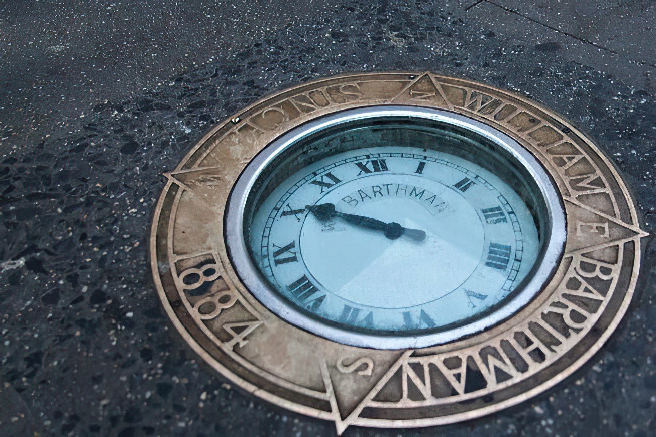 Broadway clock