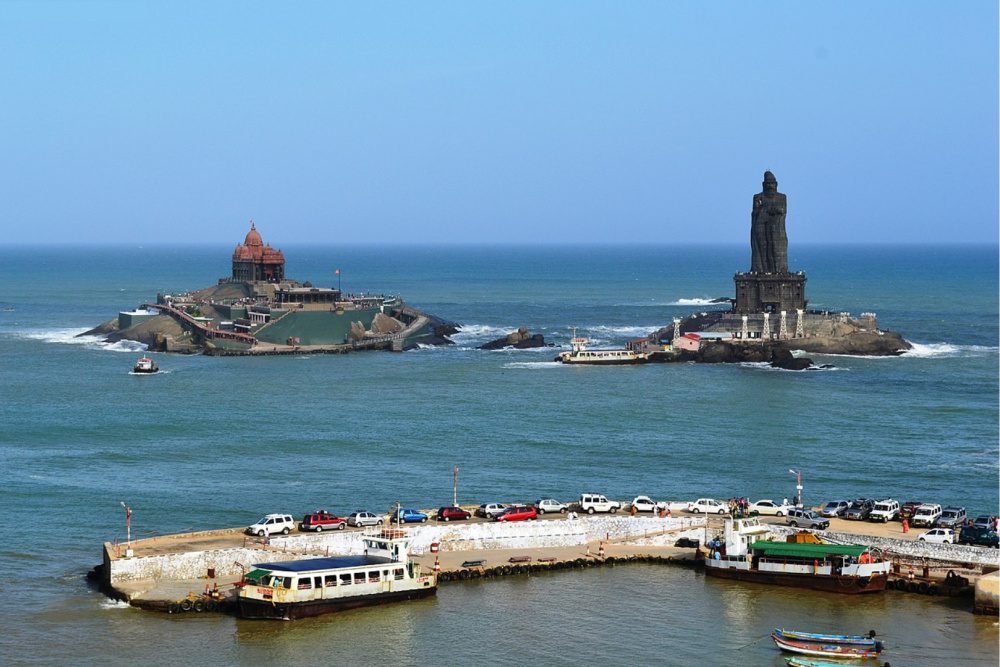 Vivekananda Rock Memorial and Thiuvalluvar Statue. Kanyakumari.